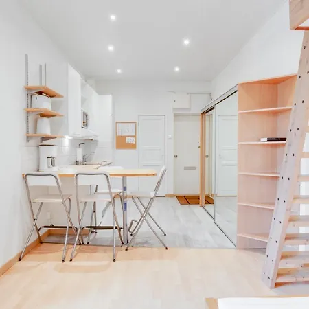 Orchid&sakura Kamppi